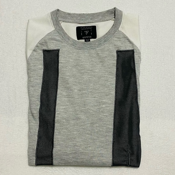 White Gray T-Shirt by GUESS with half way sleeve - Picture 5 of 8